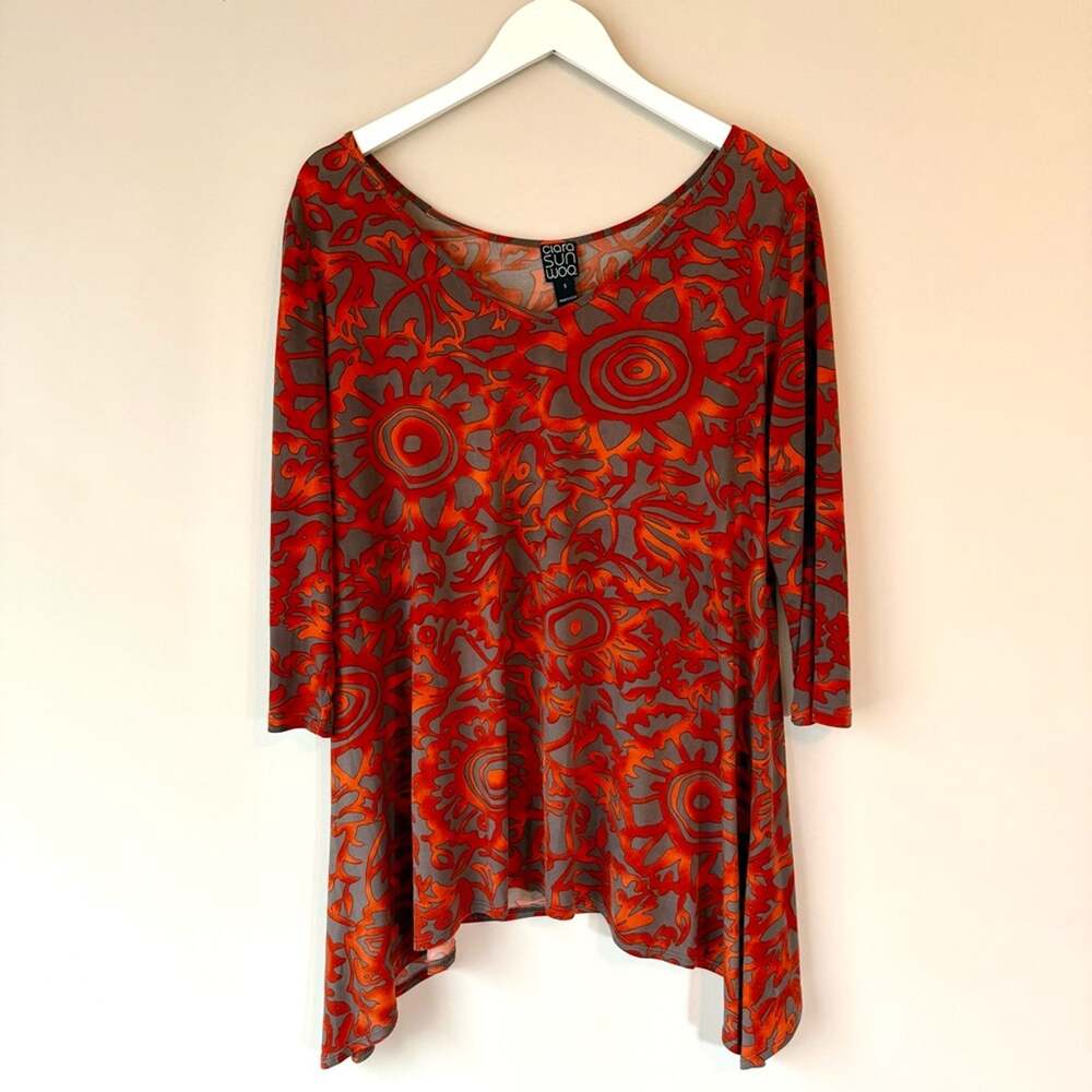 Clara SunWoo | Asymmetric Hem Wrinkle Free 3/4 Sleeve Top Sz Small